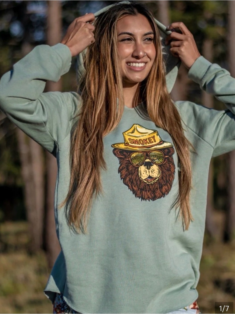 Wild Tribute Smokey the Groovy Bear Graphic Hoodie Women's xxl